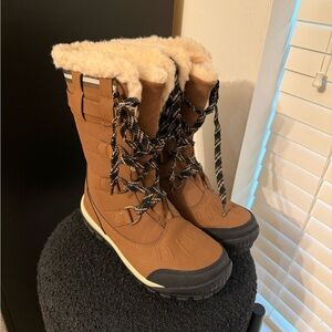 BearPaw Brown Winter Boots with Cream Lining